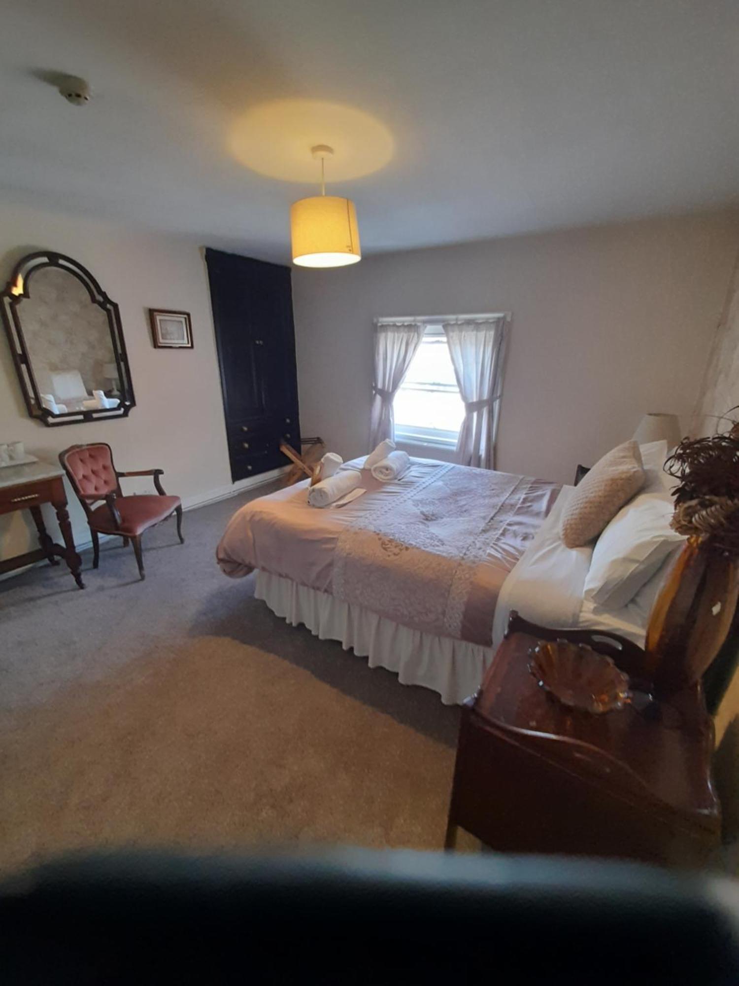 The Bank House Hotel アトックシター エクステリア 写真